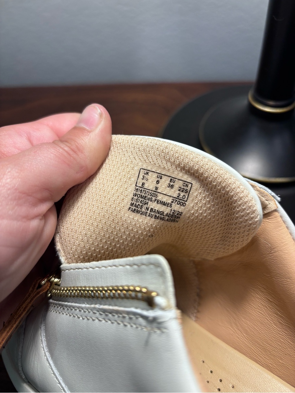 Clark’s White Leather Sneakers with Brown Heel Accent - Picture 4 of 5